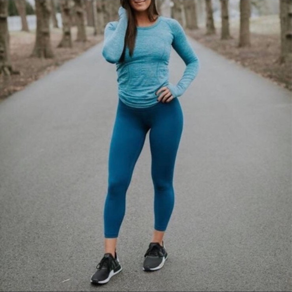 Lululemon Align 25” Poseidon Size 4